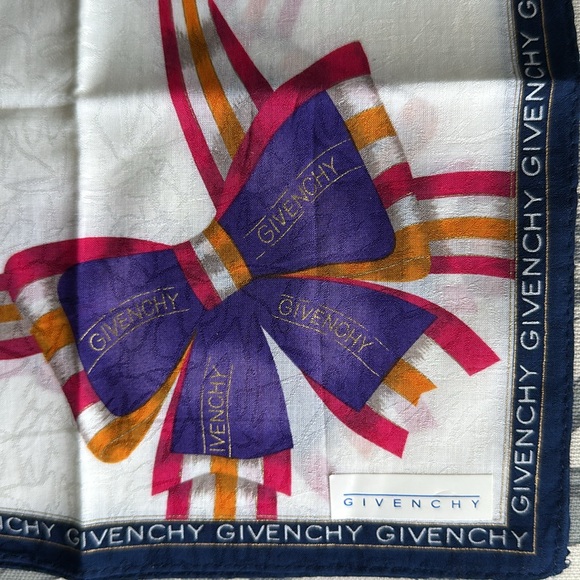 Givenchy Small Scarf - Picture 2 of 4